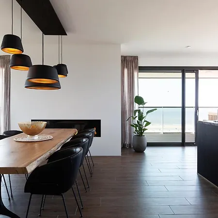 Chic For 8 With Seaview Apartment