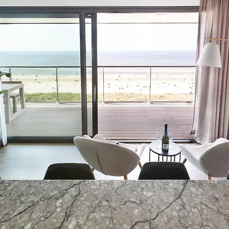 Apartment Chic For 8 With Seaview *