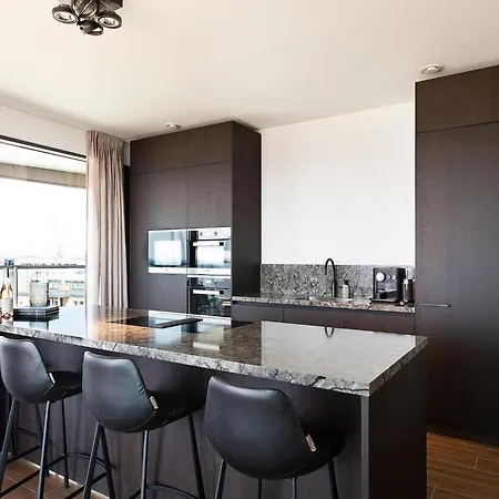 Chic For 8 With Seaview Apartment *